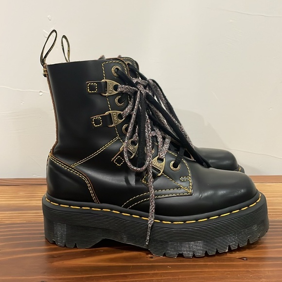 Dr. Martens COLLIER DOUBLE LACED LEATHER PLATFORM BOOTS Women’s Size 6 - Picture 10 of 15
